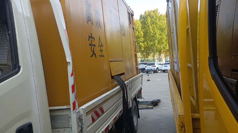乌审如何判断柴油发电机组和UPS电源的切换时间是否符合要求？